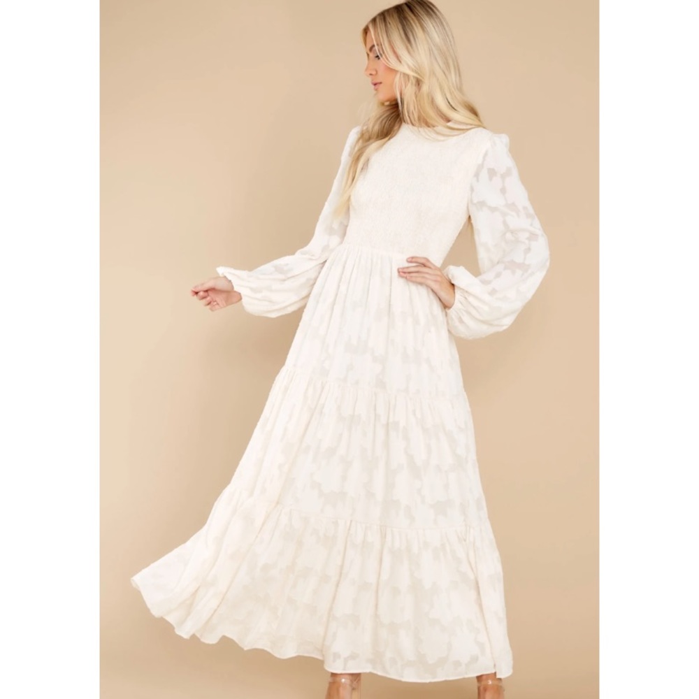 NWOT “A Fine Romance” Cream Maxi Dress in S